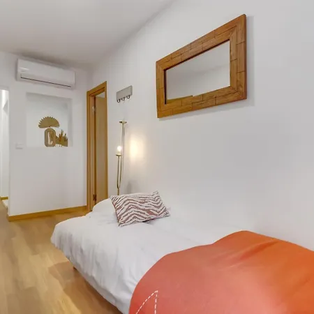 2br Renovated Heart Of Santos W/ Ac | By Airnest * Lisboa