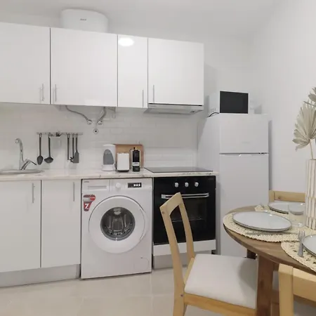 2br Renovated Heart Of Santos W/ Ac | By Airnest